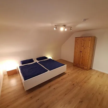 Helle, Grosszuegige Dachgeschosswohnung *