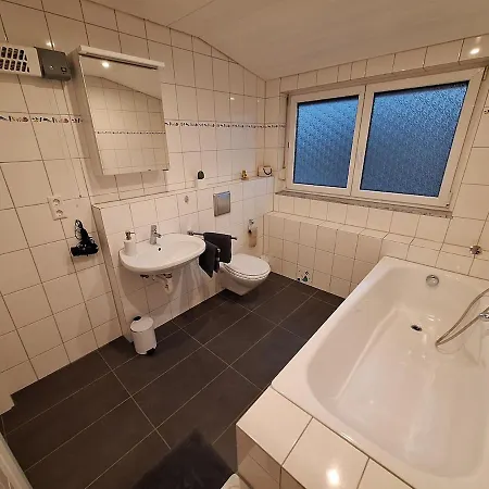 Helle, Grosszuegige Dachgeschosswohnung * Aichtal